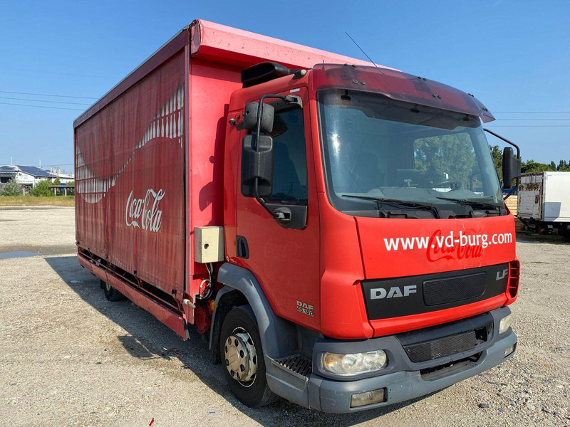 DAF LF 45.180 Pritsche + Plane - شاحنة مقفلة: صورة 2 DAF LF 45.180 Pritsche + Plane - شاحنة مقفلة: صورة 2