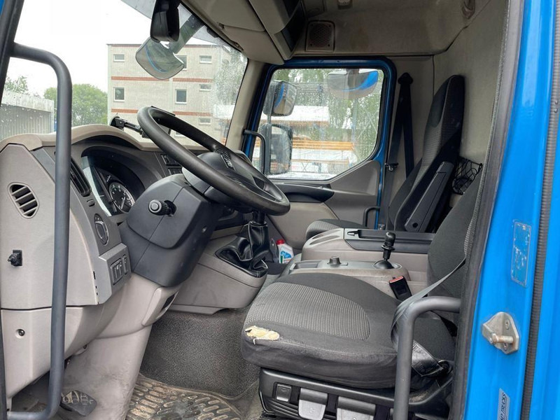 DAF LF210 FA - شاحنة مقفلة: صورة 2 DAF LF210 FA - شاحنة مقفلة: صورة 2
