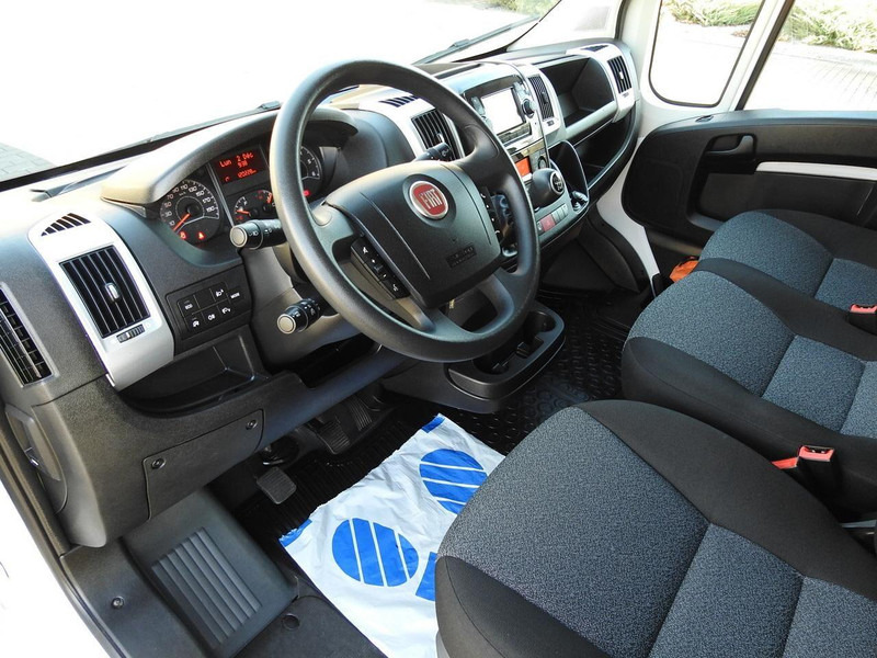 Fiat DUCATO FURGON CHŁODNIA  -10*C ZASILANIE 230V KLIMATYZACJA  175KM - شاحنة مُبرّدة للتوصيل: صورة 2 Fiat DUCATO FURGON CHŁODNIA  -10*C ZASILANIE 230V KLIMATYZACJA  175KM - شاحنة مُبرّدة للتوصيل: صورة 2