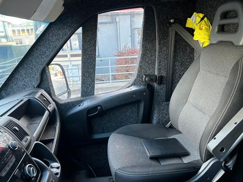 Fiat Ducato Armored Money Truck - شاحنة مغلقة الصندوق: صورة 5 Fiat Ducato Armored Money Truck - شاحنة مغلقة الصندوق: صورة 5