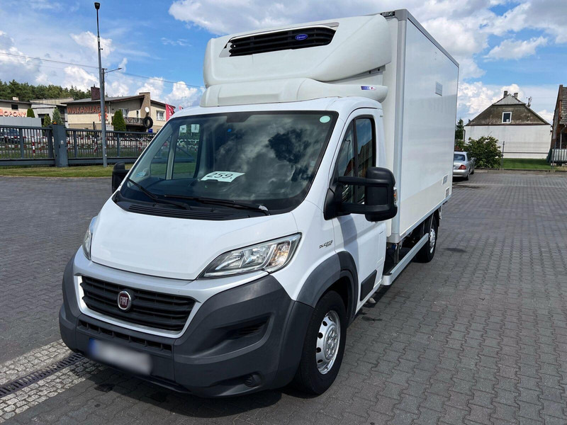 Fiat Ducato Kontener Chłodnia/Mroźnia 3x Drzwi 230V Salon PL - شاحنة مُبرّدة للتوصيل: صورة 1 Fiat Ducato Kontener Chłodnia/Mroźnia 3x Drzwi 230V Salon PL - شاحنة مُبرّدة للتوصيل: صورة 1