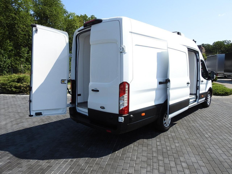 Ford TRANSIT FURGON CHŁODNIA 0*C FUNKCJA GRZANIA TEMPOMAT KLIMATYZACJ - شاحنة مغلقة الصندوق: صورة 3 Ford TRANSIT FURGON CHŁODNIA 0*C FUNKCJA GRZANIA TEMPOMAT KLIMATYZACJ - شاحنة مغلقة الصندوق: صورة 3