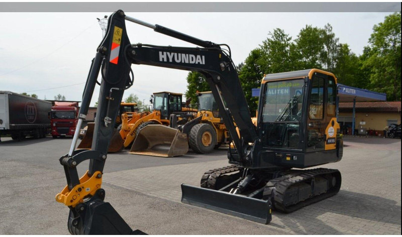 Hyundai HX55 Mini lánctalpas forgókotró - حفارة مُصَّغرة: صورة 3 Hyundai HX55 Mini lánctalpas forgókotró - حفارة مُصَّغرة: صورة 3