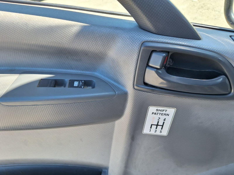 Isuzu 4X4 - container transport Isuzu 4X4 - container transport: صورة 11 Isuzu 4X4 - container transport Isuzu 4X4 - container transport: صورة 11