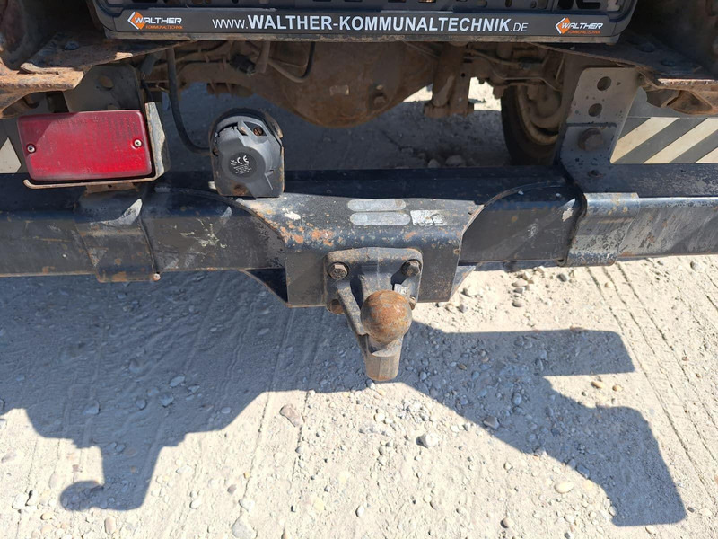 Isuzu 4X4 - container transport Isuzu 4X4 - container transport: صورة 19 Isuzu 4X4 - container transport Isuzu 4X4 - container transport: صورة 19