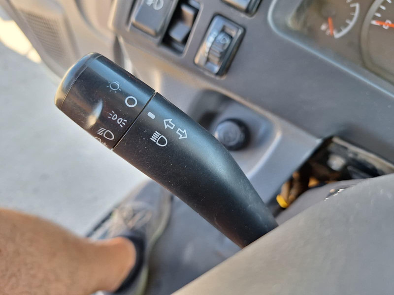 Isuzu 4X4 - container transport Isuzu 4X4 - container transport: صورة 12 Isuzu 4X4 - container transport Isuzu 4X4 - container transport: صورة 12