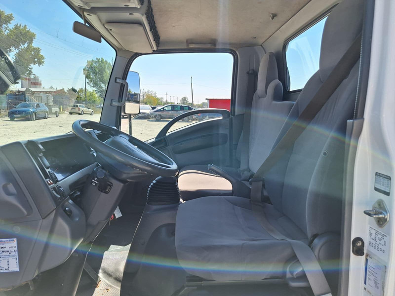 Isuzu 4X4 - container transport Isuzu 4X4 - container transport: صورة 16 Isuzu 4X4 - container transport Isuzu 4X4 - container transport: صورة 16