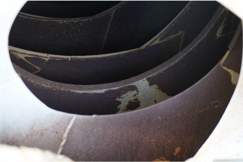 شاحنة خلاطة خرسانة Iveco 400 SL X-WAY STRALIS / 8X4 /  BETONOMIESZARKA / IMER / OPONY 100: صورة 20 شاحنة خلاطة خرسانة Iveco 400 SL X-WAY STRALIS / 8X4 /  BETONOMIESZARKA / IMER / OPONY 100: صورة 20