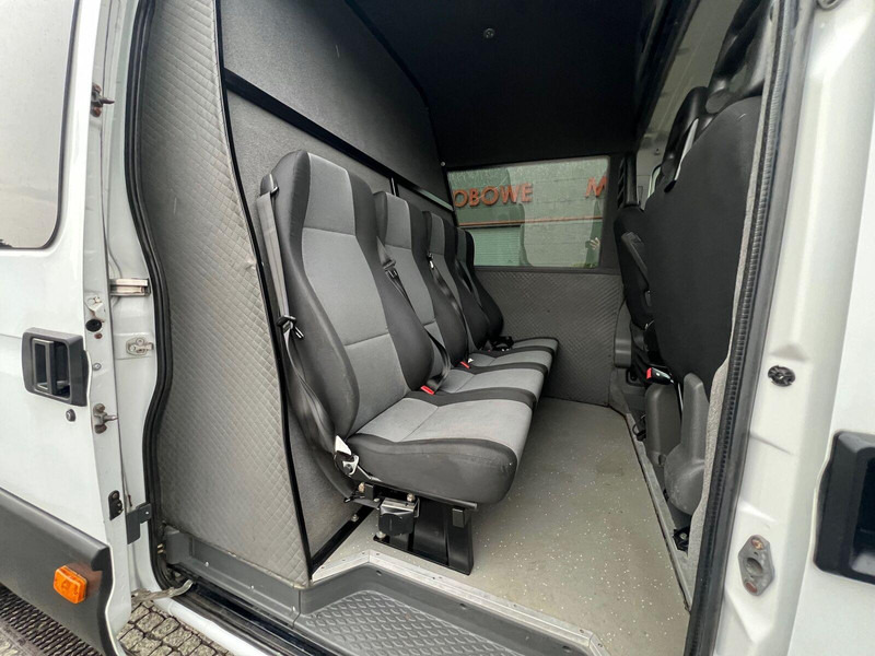 حافلة صغيرة, ميكروباص Iveco 50C15 3.0 Maxi Long L4H2 Brygadówka Doka 7-miejsc, Koła Bliźniac: صورة 18 حافلة صغيرة, ميكروباص Iveco 50C15 3.0 Maxi Long L4H2 Brygadówka Doka 7-miejsc, Koła Bliźniac: صورة 18