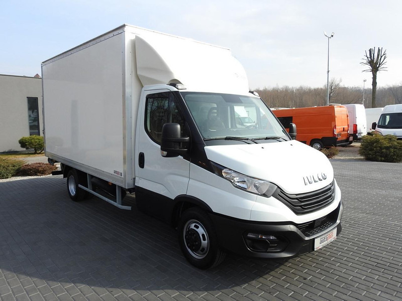 Iveco DAILY 35C16 KONTENER WINDA 8 PALET TEMPOMAT BLIŹNIACZE KOŁA KLIM - شاحنة مغلقة الصندوق: صورة 4 Iveco DAILY 35C16 KONTENER WINDA 8 PALET TEMPOMAT BLIŹNIACZE KOŁA KLIM - شاحنة مغلقة الصندوق: صورة 4