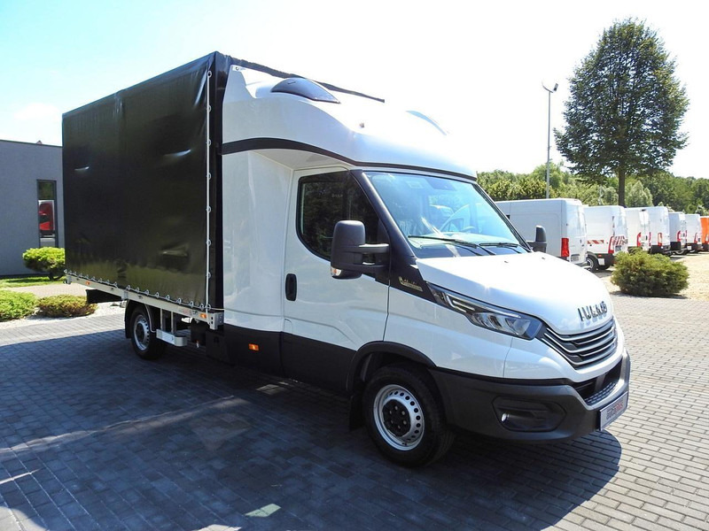 Iveco DAILY 35S18 NOWY PLANDEKA 8 PALET TEMPOMAT NAWIGACJA LEDY AUTOMA - شاحنة ستارة جانبية: صورة 4 Iveco DAILY 35S18 NOWY PLANDEKA 8 PALET TEMPOMAT NAWIGACJA LEDY AUTOMA - شاحنة ستارة جانبية: صورة 4