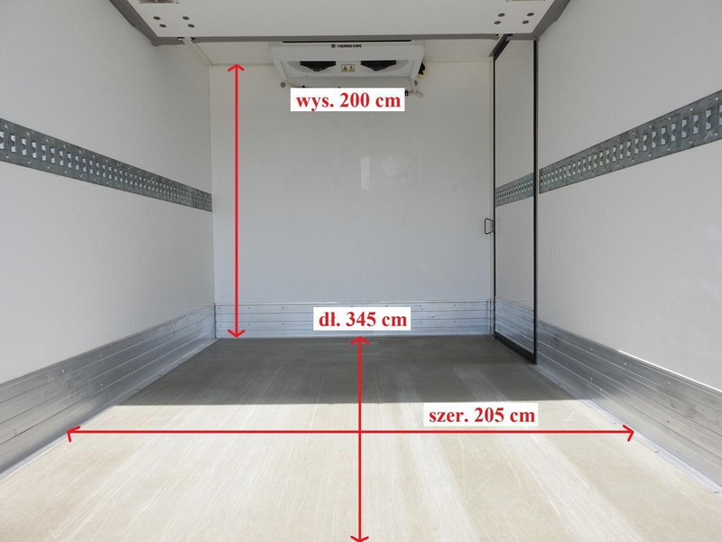 شاحنة الفريزر Iveco DAILY 50C15 CHŁODNIA KONTENER -5*C ZASILANIE 230V KLIMATYZACJA B: صورة 13 شاحنة الفريزر Iveco DAILY 50C15 CHŁODNIA KONTENER -5*C ZASILANIE 230V KLIMATYZACJA B: صورة 13