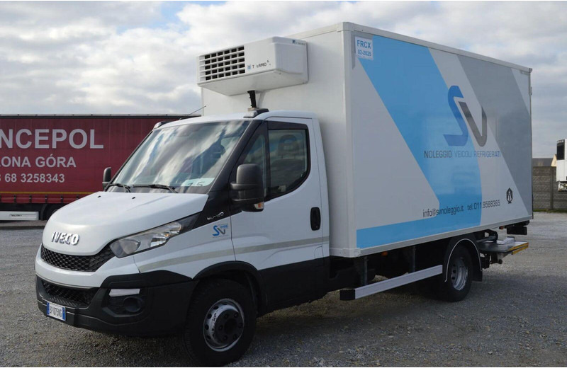 Iveco DAILY 60C15 REFRIGERATOR + SIDE AND REAR DOORS, LIFT FOLDED UNDE - شاحنة الفريزر: صورة 1 Iveco DAILY 60C15 REFRIGERATOR + SIDE AND REAR DOORS, LIFT FOLDED UNDE - شاحنة الفريزر: صورة 1
