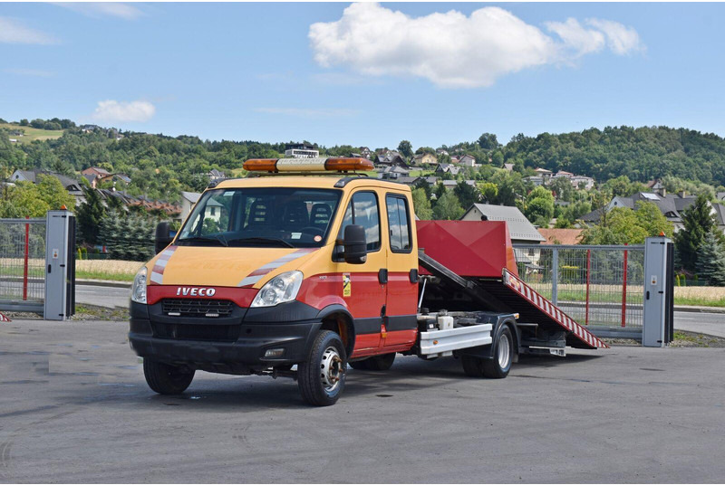 Iveco DAILY 70C17 - شاحنة سحب: صورة 2 Iveco DAILY 70C17 - شاحنة سحب: صورة 2