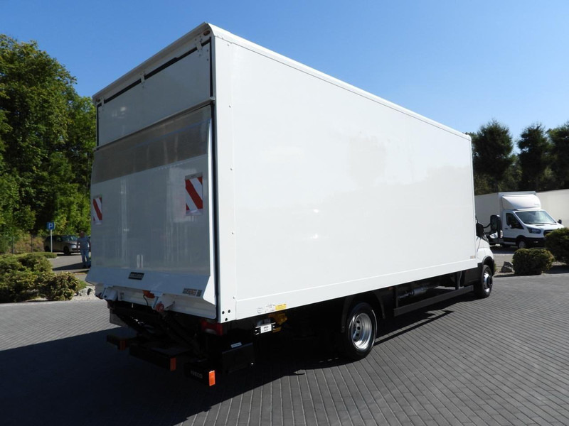 Iveco DAILY 72C18 WINDA 14 PALET TEMPOMAT PNEUMATYKA AUTOMAT HI-MATIC - شاحنة مقفلة: صورة 3 Iveco DAILY 72C18 WINDA 14 PALET TEMPOMAT PNEUMATYKA AUTOMAT HI-MATIC - شاحنة مقفلة: صورة 3