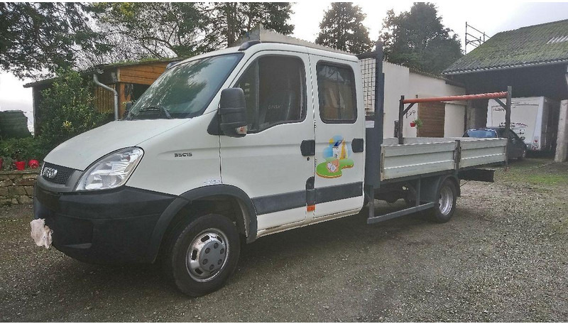 Iveco Daily 35C15 Doka flatbed - شاحنة مفتوحة: صورة 1 Iveco Daily 35C15 Doka flatbed - شاحنة مفتوحة: صورة 1