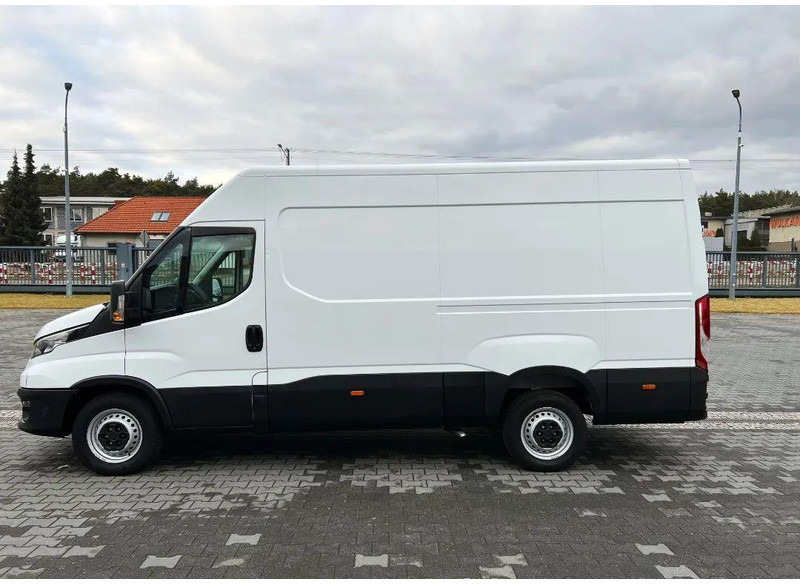 Iveco Daily 35S14 Furgon L2H2 New Model - شاحنة مغلقة الصندوق: صورة 2 Iveco Daily 35S14 Furgon L2H2 New Model - شاحنة مغلقة الصندوق: صورة 2
