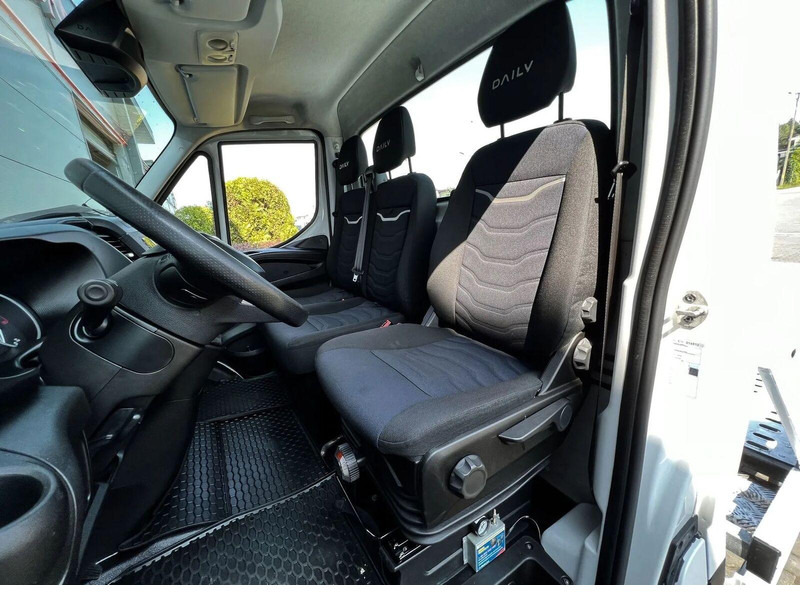 شاحنة التوصيل Iveco Daily 35S18 Autotransporter New Model One Owner: صورة 8