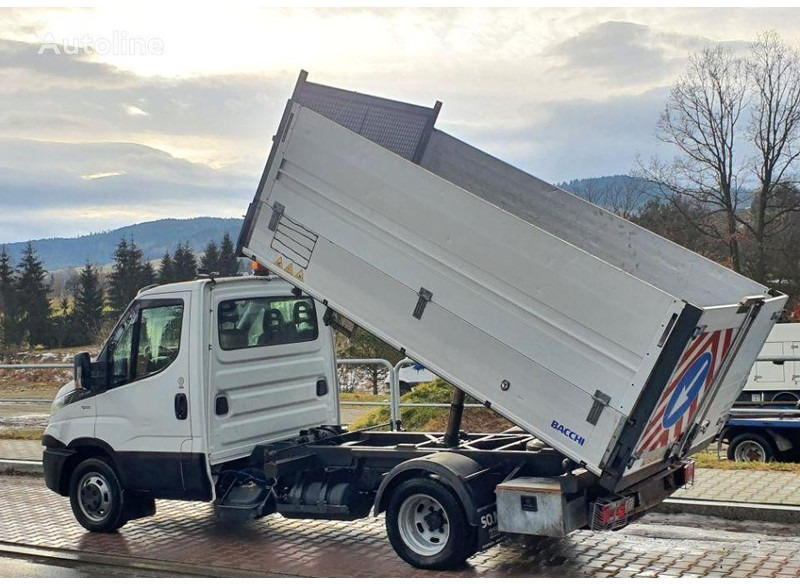 Iveco Daily 35c-14 3 way tipper BENZIN - قلاب صغير: صورة 3 Iveco Daily 35c-14 3 way tipper BENZIN - قلاب صغير: صورة 3