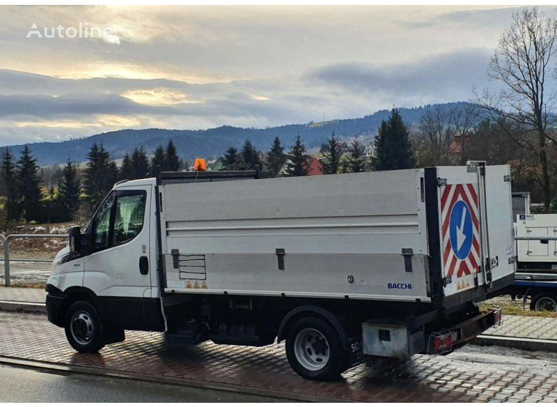 Iveco Daily 35c-14 3 way tipper BENZIN - قلاب صغير: صورة 5 Iveco Daily 35c-14 3 way tipper BENZIN - قلاب صغير: صورة 5