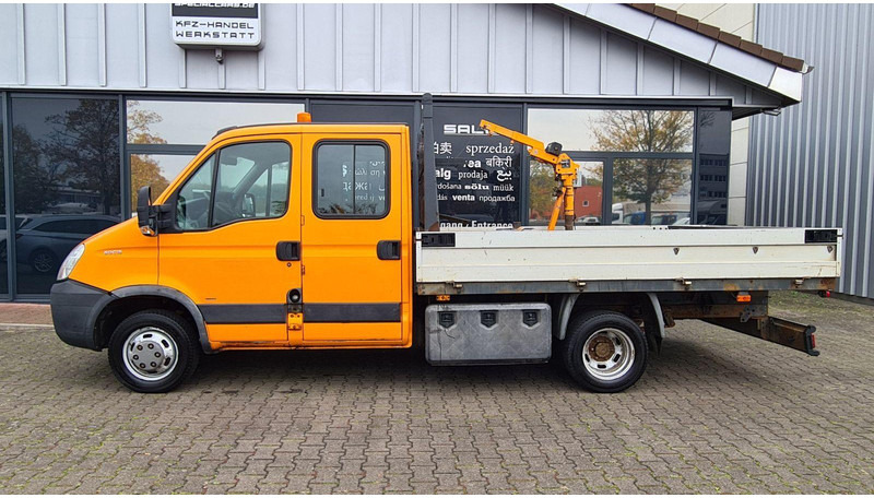 Iveco Daily 50C15 Doka Flatbed + Crane Hummel GSK 500 - شاحنات مسطحة, شاحنة كرين: صورة 2 Iveco Daily 50C15 Doka Flatbed + Crane Hummel GSK 500 - شاحنات مسطحة, شاحنة كرين: صورة 2