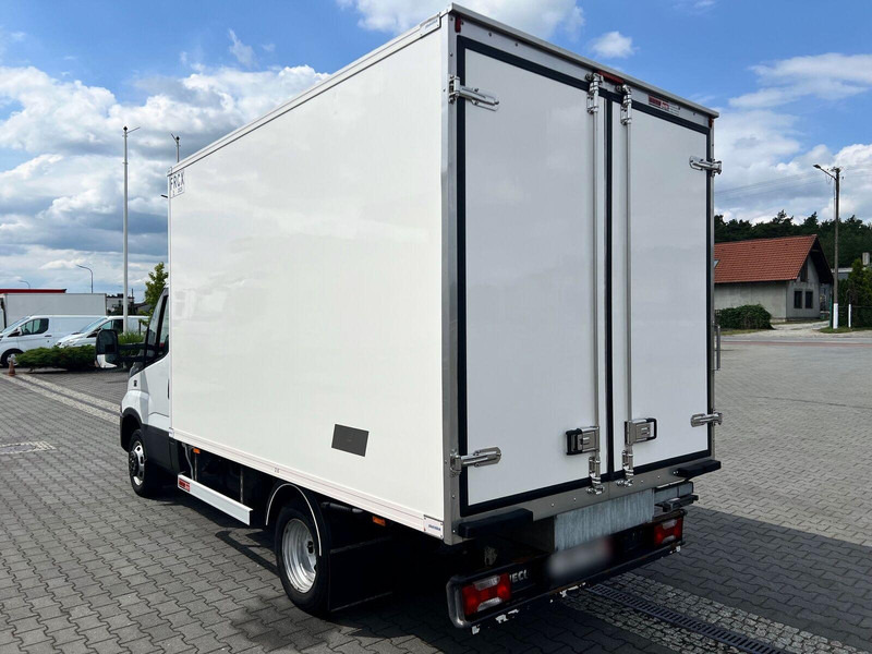 Iveco Daily 50C15 Kontener Mroźnia/Chłodnia 3x Drzwi ThermoKing V 300 - شاحنة مُبرّدة للتوصيل: صورة 3 Iveco Daily 50C15 Kontener Mroźnia/Chłodnia 3x Drzwi ThermoKing V 300 - شاحنة مُبرّدة للتوصيل: صورة 3
