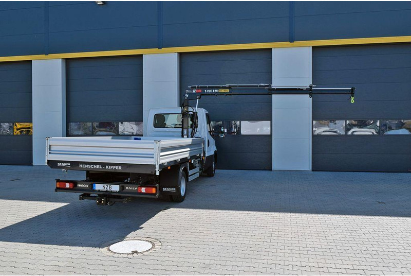 Iveco Daily 50C21H 3 way tipper + crane Hiab T-CLX 029 - شاحنة قلاب, شاحنة كرين: صورة 3 Iveco Daily 50C21H 3 way tipper + crane Hiab T-CLX 029 - شاحنة قلاب, شاحنة كرين: صورة 3