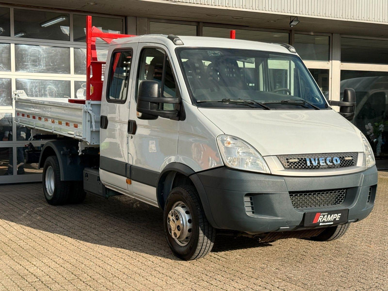 Iveco Daily 70C17 Doka Three sided M Tipper + Crane - شاحنة قلاب, شاحنة كرين: صورة 1 Iveco Daily 70C17 Doka Three sided M Tipper + Crane - شاحنة قلاب, شاحنة كرين: صورة 1