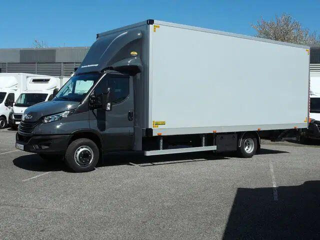 Iveco Daily 70C18 - Koffer+tail lift - شاحنة مقفلة: صورة 1 Iveco Daily 70C18 - Koffer+tail lift - شاحنة مقفلة: صورة 1