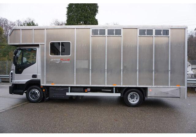 Iveco EUROCARGO 80-190 Lószállító - شاحنة نقل المواشي: صورة 4 Iveco EUROCARGO 80-190 Lószállító - شاحنة نقل المواشي: صورة 4
