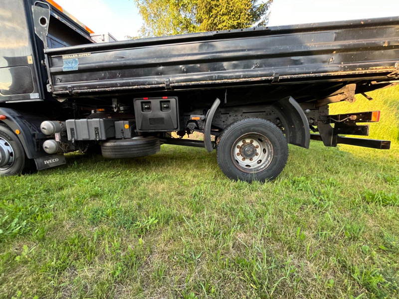 Iveco ML120E28 DREISEITENKIPPER-FERNVERKEHR-KLIMA. - شاحنات مسطحة: صورة 1 Iveco ML120E28 DREISEITENKIPPER-FERNVERKEHR-KLIMA. - شاحنات مسطحة: صورة 1