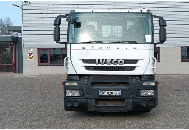 Iveco TGA 33.480 - Machine transporter - شاحنة نقل سيارات شاحنة: صورة 2 Iveco TGA 33.480 - Machine transporter - شاحنة نقل سيارات شاحنة: صورة 2