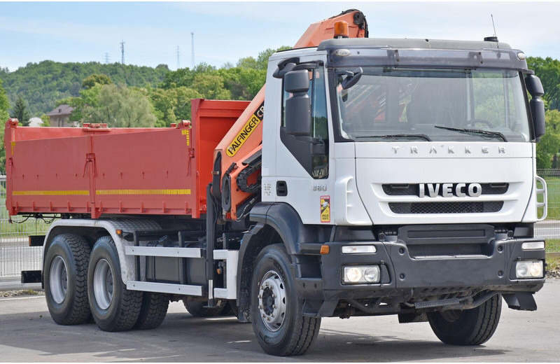 Iveco TRAKKER 360 * KIPPER 5,60 m * PK 15500 + FUNK * 6x4 - شاحنة قلاب, شاحنة كرين: صورة 3 Iveco TRAKKER 360 * KIPPER 5,60 m * PK 15500 + FUNK * 6x4 - شاحنة قلاب, شاحنة كرين: صورة 3