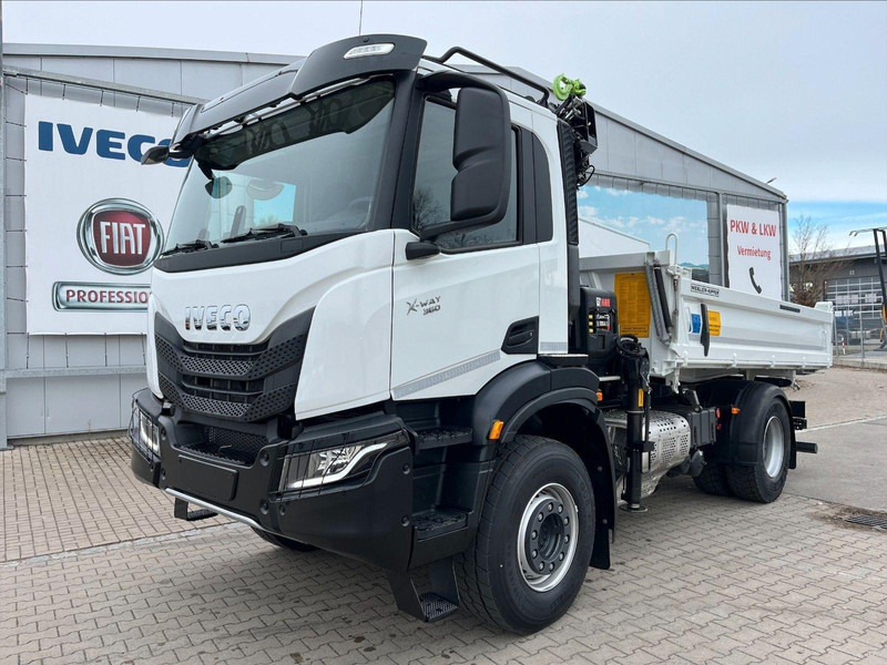 Iveco X-WAY AD200X36/P HR OFF 3 way tipper - شاحنة قلاب, شاحنة كرين: صورة 2 Iveco X-WAY AD200X36/P HR OFF 3 way tipper - شاحنة قلاب, شاحنة كرين: صورة 2