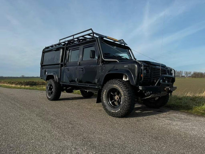 Land Rover Defender 130 - Off road 4x4 - سيارة دفع رباعي: صورة 2 Land Rover Defender 130 - Off road 4x4 - سيارة دفع رباعي: صورة 2