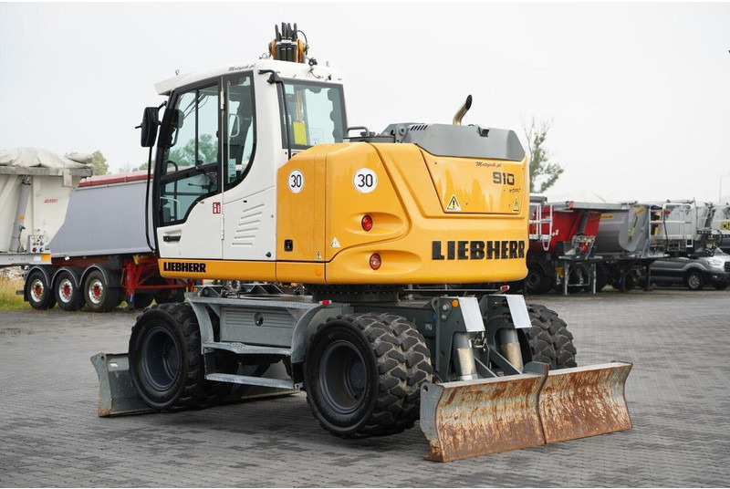 Liebherr 910 COMPACT LITRONIC / KOPARKA KOŁOWA / KLIMATYZACJA / KAMERA - حفارة دولاب: صورة 3 Liebherr 910 COMPACT LITRONIC / KOPARKA KOŁOWA / KLIMATYZACJA / KAMERA - حفارة دولاب: صورة 3