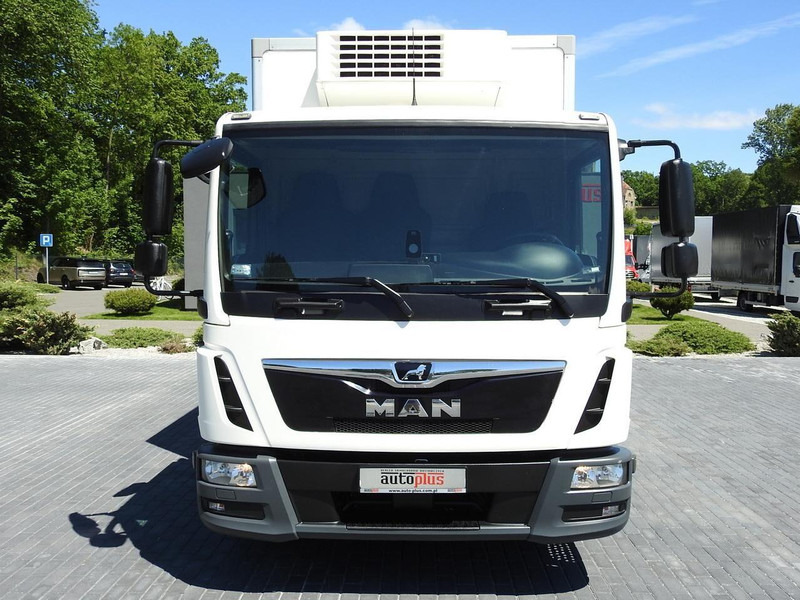 MAN TGL 10.180 KONTENER CHŁODNIA -20*C 11 PALET ZASILANIE 230V KLIMA - شاحنة الفريزر: صورة 5 MAN TGL 10.180 KONTENER CHŁODNIA -20*C 11 PALET ZASILANIE 230V KLIMA - شاحنة الفريزر: صورة 5
