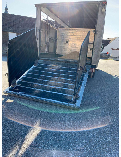 MAN TGL 12.250 - شاحنة نقل المواشي: صورة 3 MAN TGL 12.250 - شاحنة نقل المواشي: صورة 3