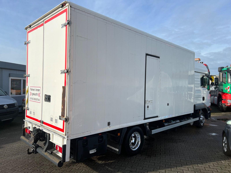 MAN TGL 8.220 Abschlepper*Geschlossen*Aufgelastet* - شاحنة نقل سيارات شاحنة: صورة 4 MAN TGL 8.220 Abschlepper*Geschlossen*Aufgelastet* - شاحنة نقل سيارات شاحنة: صورة 4