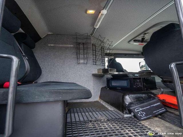 شاحنات مسطحة, شاحنة كرين MAN TGM 13.290 4x4 FASSI F40B22 Crane Camper DOKA: صورة 16