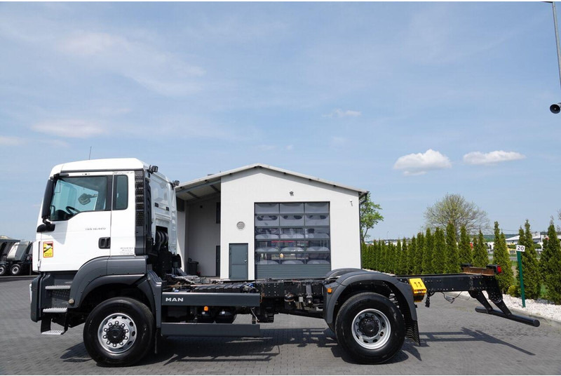 MAN TGS 18.420 / 4X4 / RAMA DŁ. 5,6 M / NAVI / DO ZABUDOWY / SPROWA - شاحنة هيكل كابينة: صورة 4 MAN TGS 18.420 / 4X4 / RAMA DŁ. 5,6 M / NAVI / DO ZABUDOWY / SPROWA - شاحنة هيكل كابينة: صورة 4