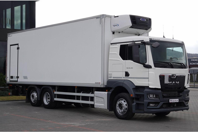 MAN TGS 26.360 / 6x2 / CHŁODNIA -8,2 M / AGREGAT CARRIER SUPRA 850 / - شاحنة الفريزر: صورة 1 MAN TGS 26.360 / 6x2 / CHŁODNIA -8,2 M / AGREGAT CARRIER SUPRA 850 / - شاحنة الفريزر: صورة 1