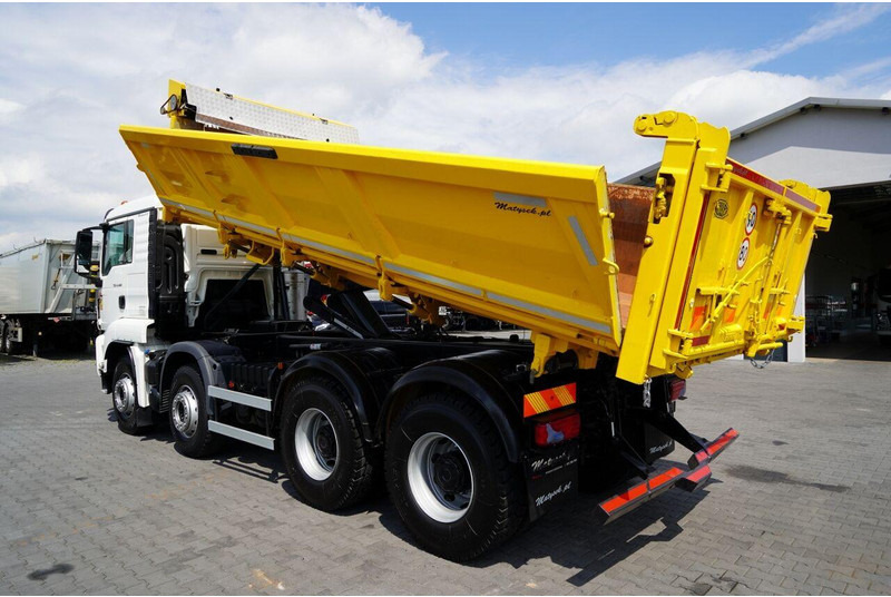 MAN TGS 41.460 / 8x8 / WYWROTKA / 2 STRONNA / BORDMATIC / HYDROBURTA - شاحنة قلاب: صورة 4 MAN TGS 41.460 / 8x8 / WYWROTKA / 2 STRONNA / BORDMATIC / HYDROBURTA - شاحنة قلاب: صورة 4