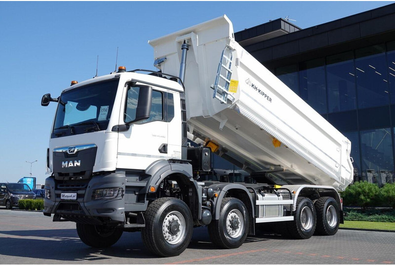 MAN TGS 41.480 / 8x8 / WYWROTKA TYLNOZSYP / MANUAL / FABRYCZNIE NOWY - شاحنة قلاب: صورة 5 MAN TGS 41.480 / 8x8 / WYWROTKA TYLNOZSYP / MANUAL / FABRYCZNIE NOWY - شاحنة قلاب: صورة 5