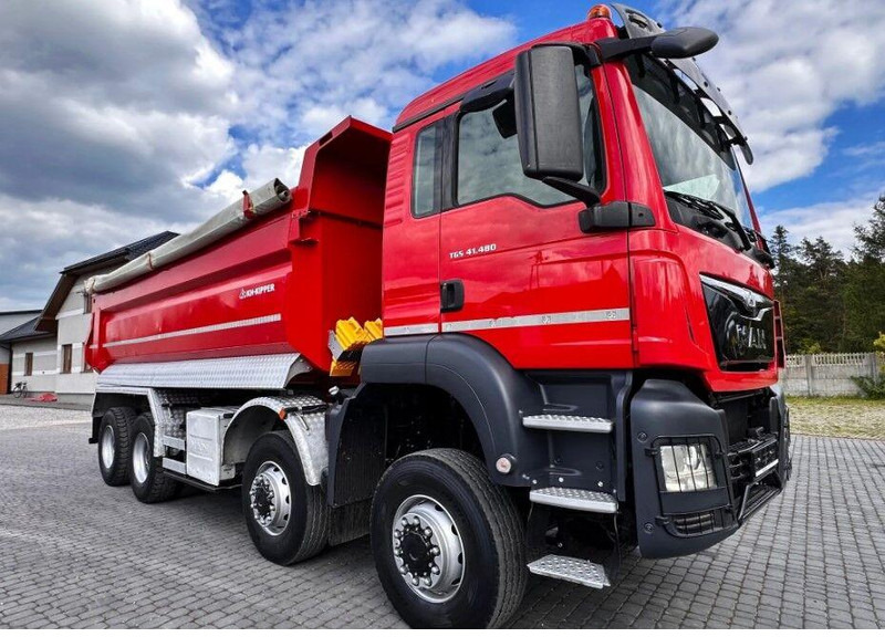 MAN TGS 41.480 8x8 - شاحنة قلاب: صورة 5 MAN TGS 41.480 8x8 - شاحنة قلاب: صورة 5
