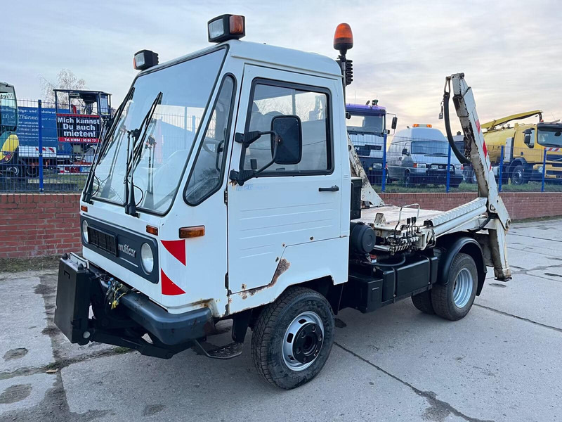 MULTICAR M26 Profi Line - Skip loader truck - شاحنة نقل المخلفات: صورة 1 MULTICAR M26 Profi Line - Skip loader truck - شاحنة نقل المخلفات: صورة 1
