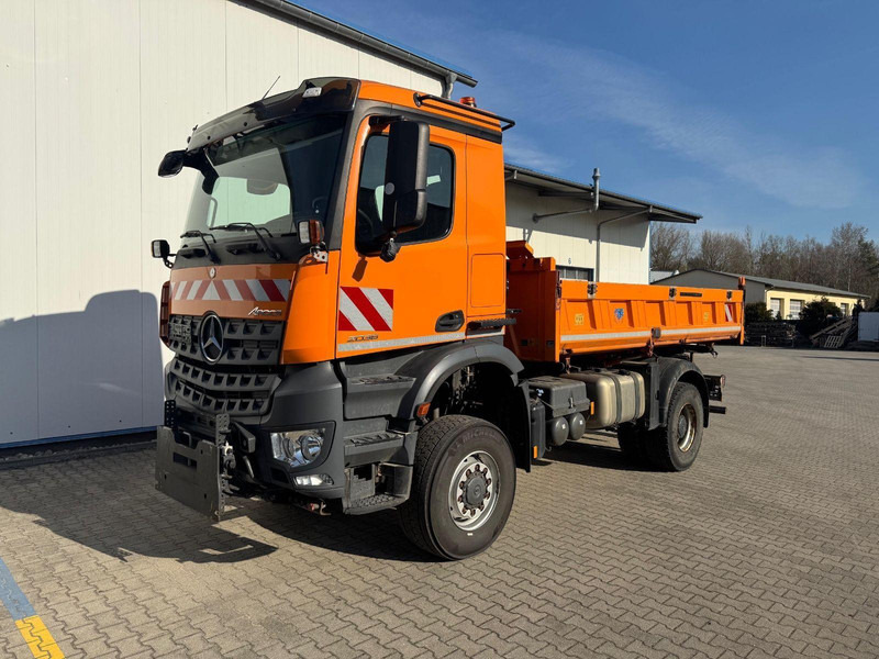 Mercedes-Benz 2036 AK 4x4 3-Way Meiller Tipper Crane HIAB XS088BS-2HiDuo - شاحنة قلاب, شاحنة كرين: صورة 1 Mercedes-Benz 2036 AK 4x4 3-Way Meiller Tipper Crane HIAB XS088BS-2HiDuo - شاحنة قلاب, شاحنة كرين: صورة 1