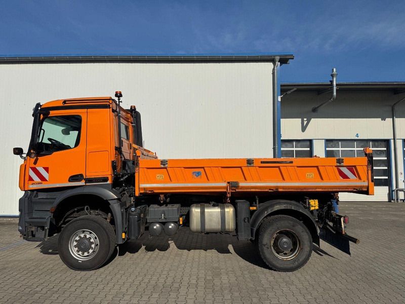 Mercedes-Benz 2036 AK 4x4 3-Way Meiller Tipper Crane HIAB XS088BS-2HiDuo - شاحنة قلاب, شاحنة كرين: صورة 2 Mercedes-Benz 2036 AK 4x4 3-Way Meiller Tipper Crane HIAB XS088BS-2HiDuo - شاحنة قلاب, شاحنة كرين: صورة 2