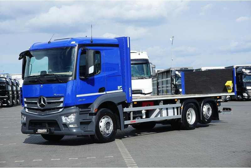 Mercedes-Benz ACTROS / 2543 / ACC / E 6 / PEŁNY ADR / PLATFORMA / ZAWIESIE POD - شاحنات مسطحة: صورة 2 Mercedes-Benz ACTROS / 2543 / ACC / E 6 / PEŁNY ADR / PLATFORMA / ZAWIESIE POD - شاحنات مسطحة: صورة 2