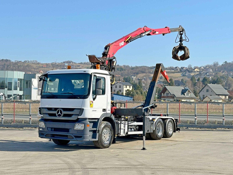 Mercedes-Benz ACTROS 2544 * ABROLLKIPPER * LHO L190Z(78) * TOP - شاحنة ذات خطاف, شاحنة كرين: صورة 2 Mercedes-Benz ACTROS 2544 * ABROLLKIPPER * LHO L190Z(78) * TOP - شاحنة ذات خطاف, شاحنة كرين: صورة 2